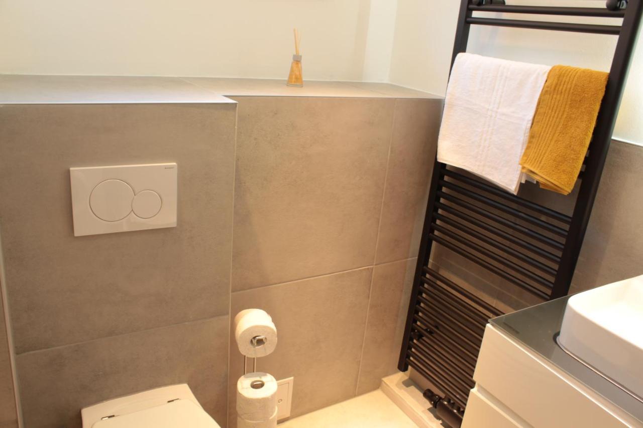 Apartamento Zentral. Stylisch. Balkon & Parkplatz. Netflix Holzgerlingen Exterior foto