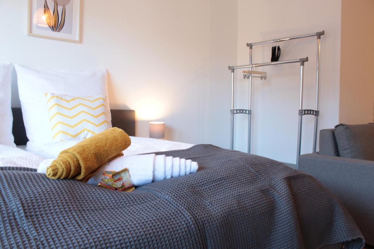 Apartamento Zentral. Stylisch. Balkon & Parkplatz. Netflix Holzgerlingen Exterior foto