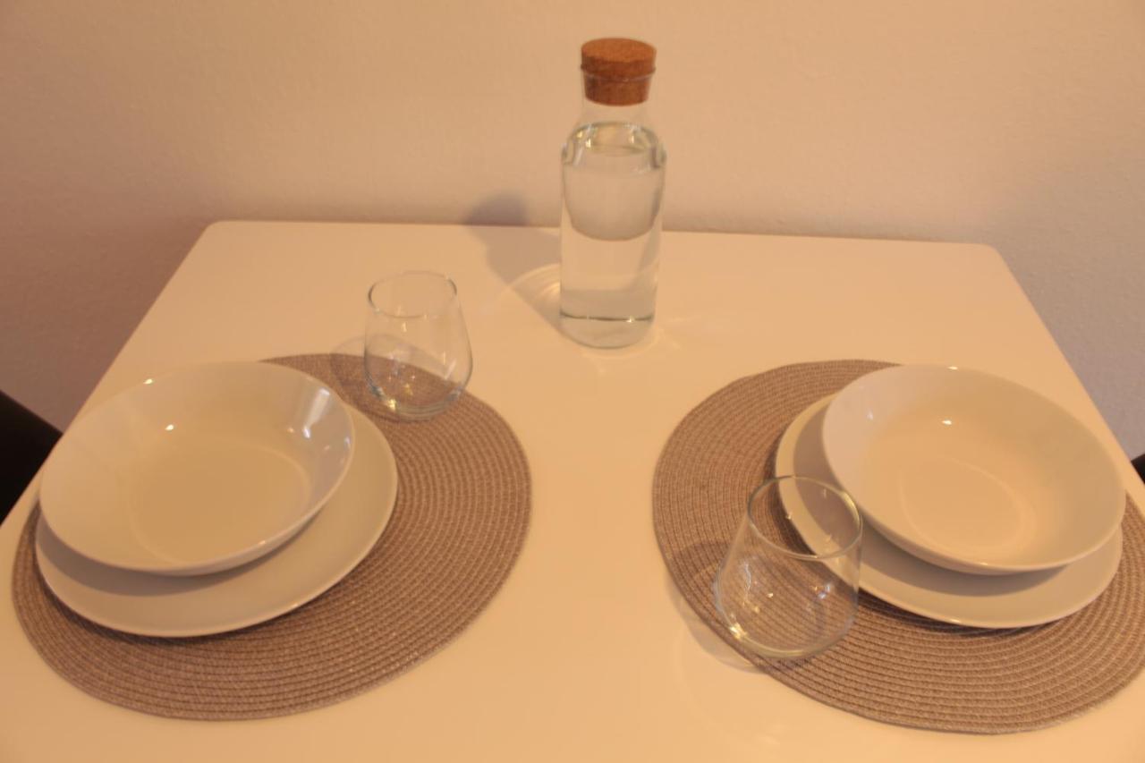 Apartamento Zentral. Stylisch. Balkon & Parkplatz. Netflix Holzgerlingen Exterior foto
